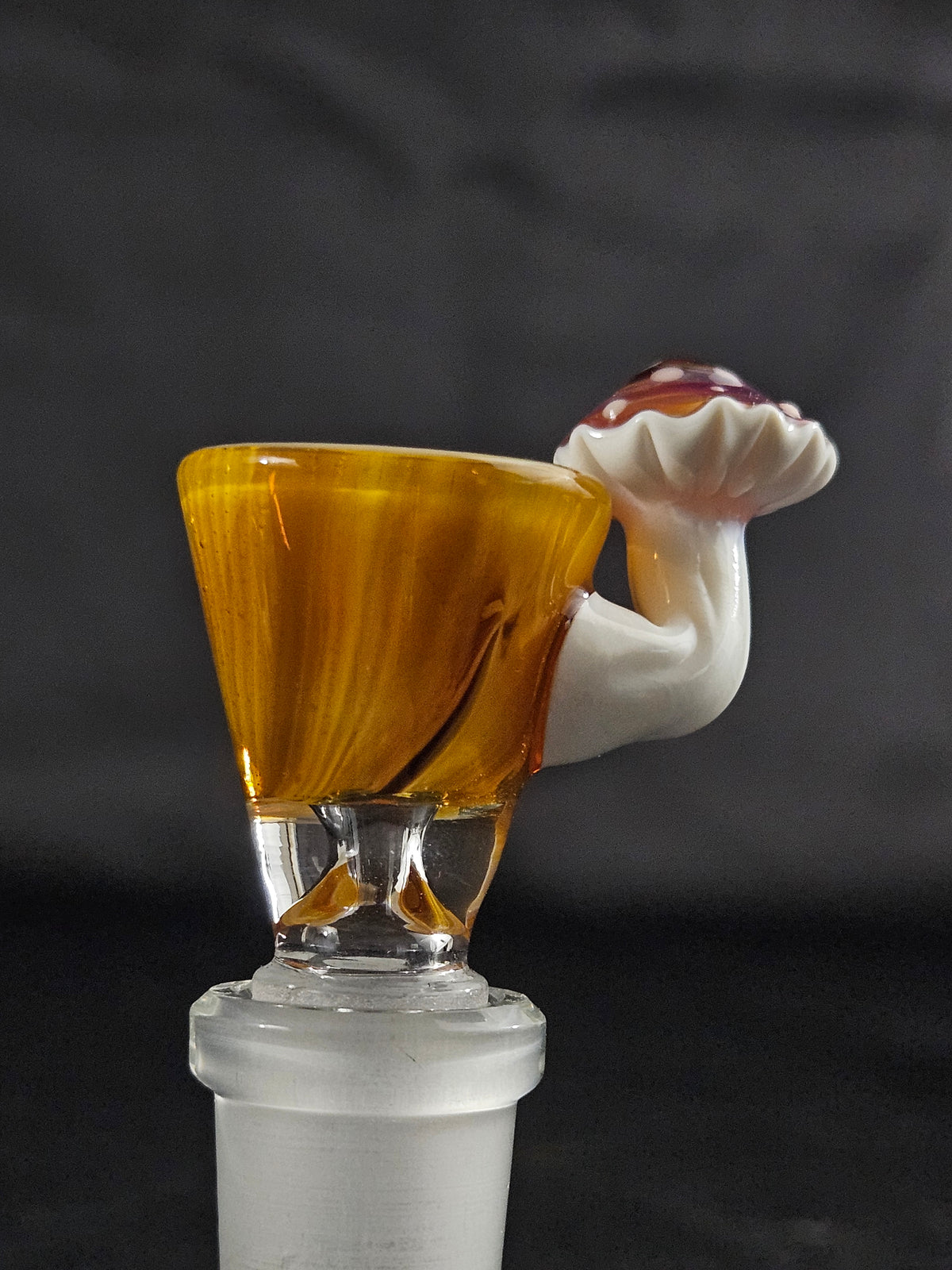 14mm 1 hole sculpted mushroom