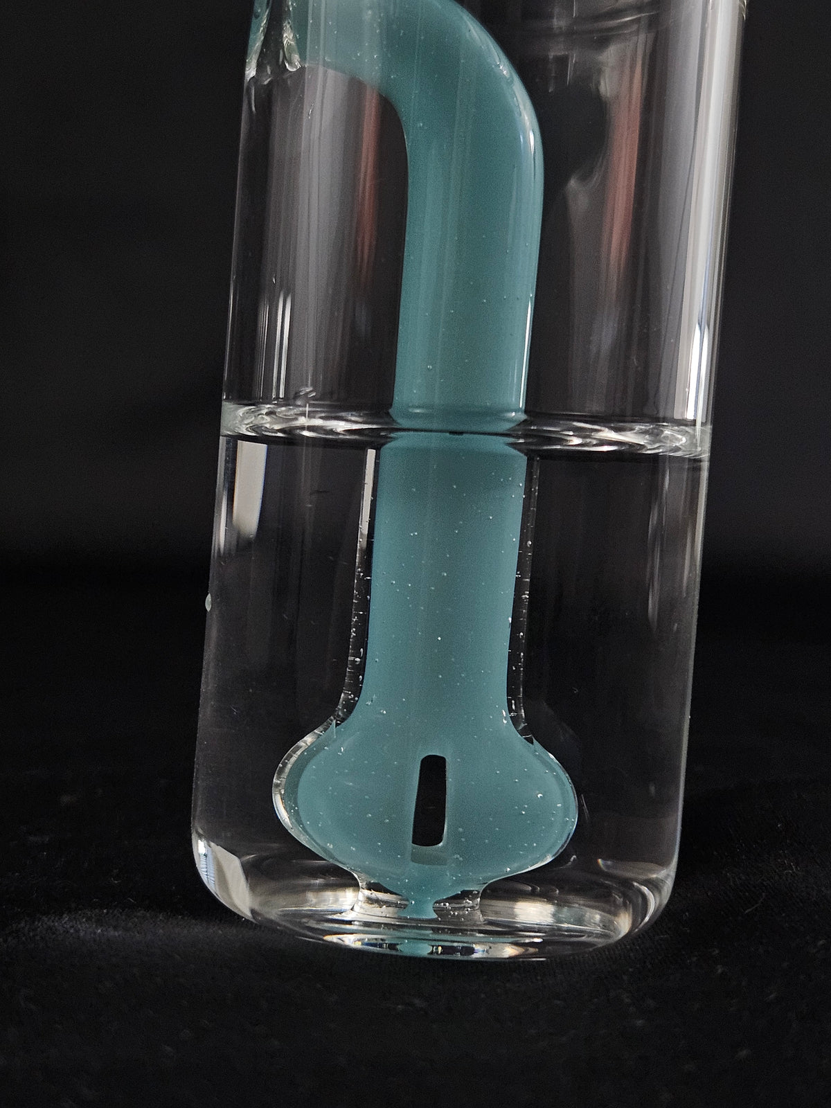 SWITCH 2 UV reactive aqua azul shower head