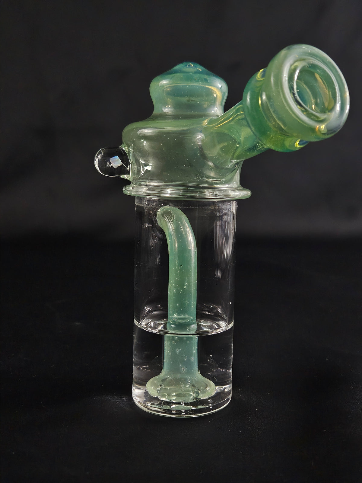 SWITCH 2 green shower head with opal