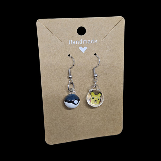 Blue poke ball pikapika